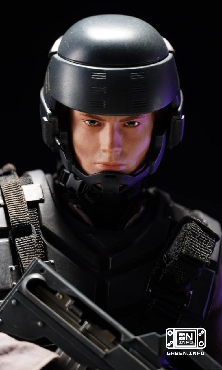 Johnny Rico 1/6 scale figure from the cult film "Starship Troopers" (1997)