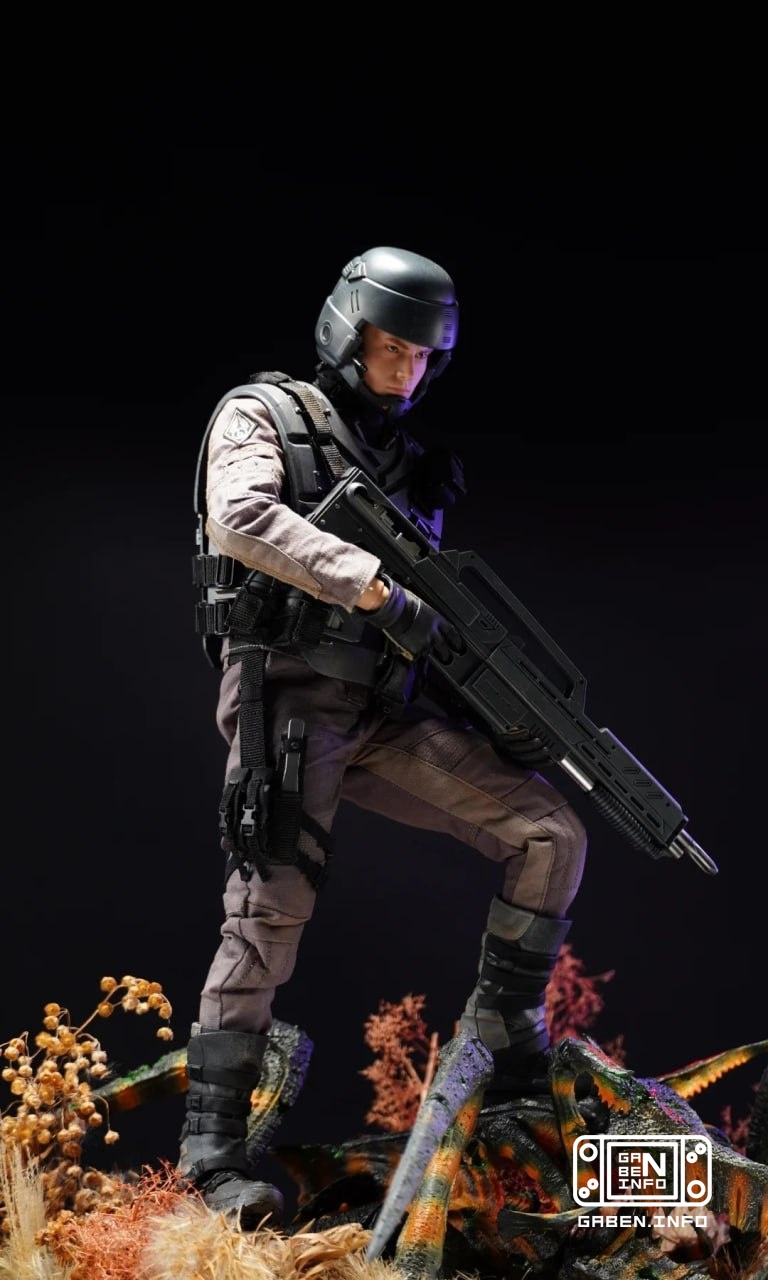 Johnny Rico 1/6 scale figure from the cult film "Starship Troopers" (1997)