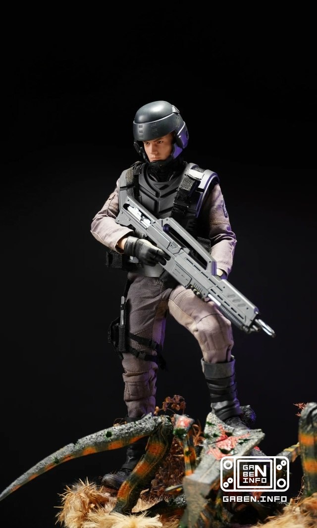 Johnny Rico 1/6 scale figure from the cult film "Starship Troopers" (1997)