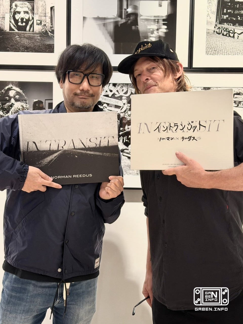 Danka and Karim met today and took photos. And Reedus also went into the Chikava store and looked at the animals with a ...
