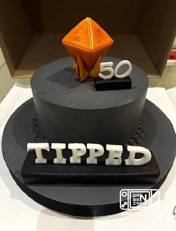 Кажется мы нашли лучший подарок для дотера Теперь типает даже торт