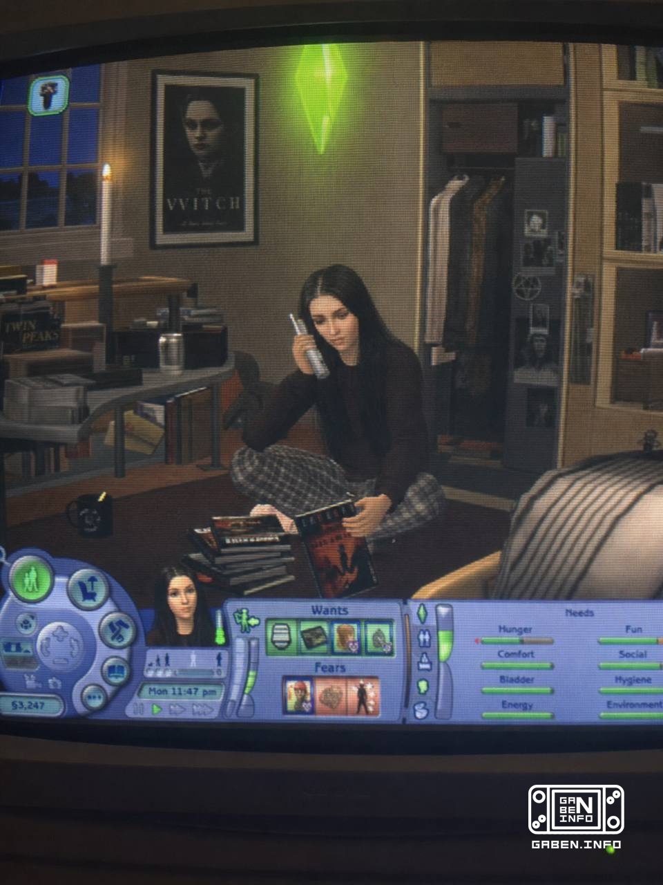 A prompt has appeared that turns you into a character from The Sims Грузим свою пикчу в ChatGPT с этим промптом: Turn th...