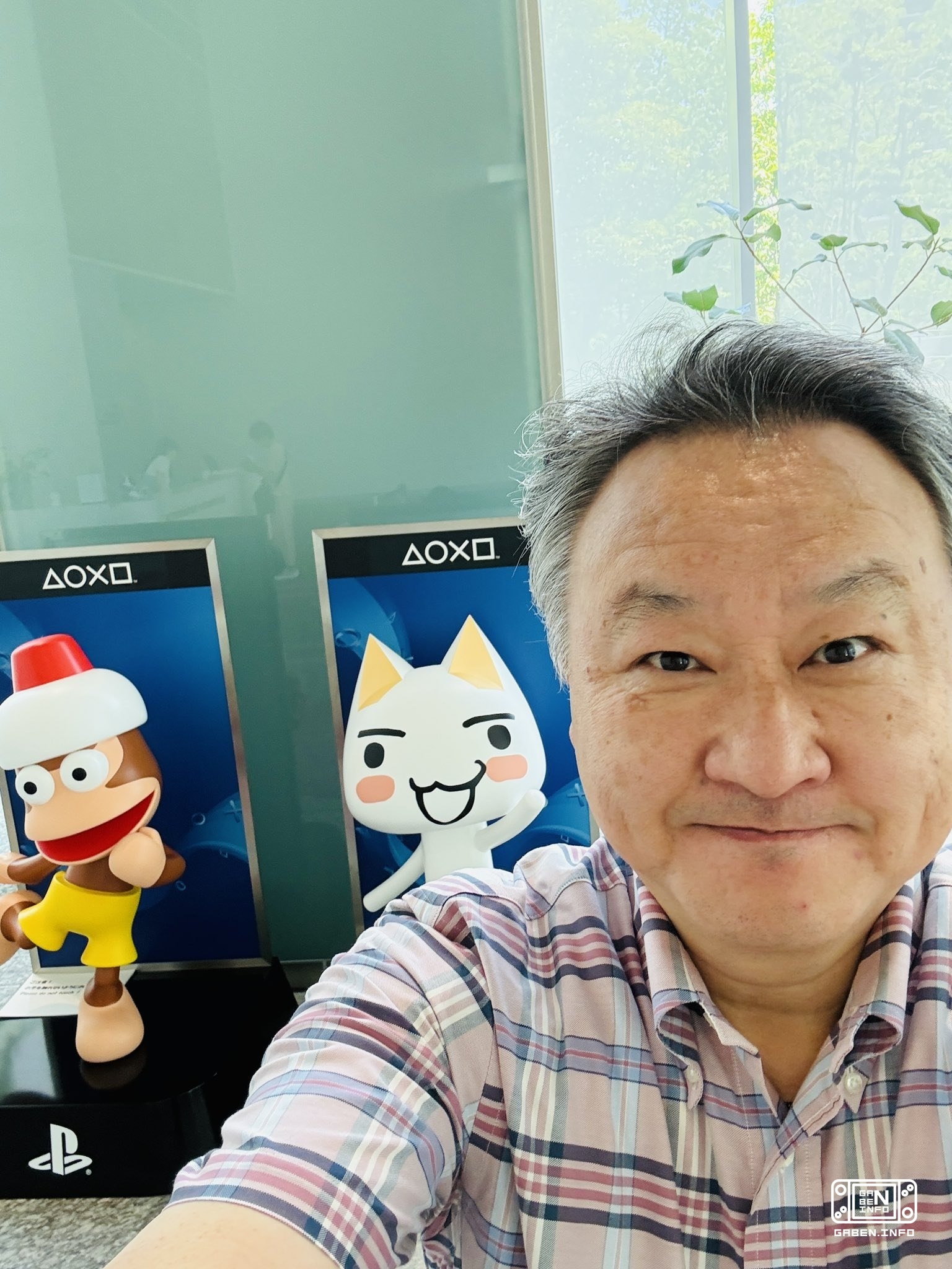 Shuhei Yoshida decided to visit the Japanese office of PlayStation Anal.the department must make a guess as to the reaso...