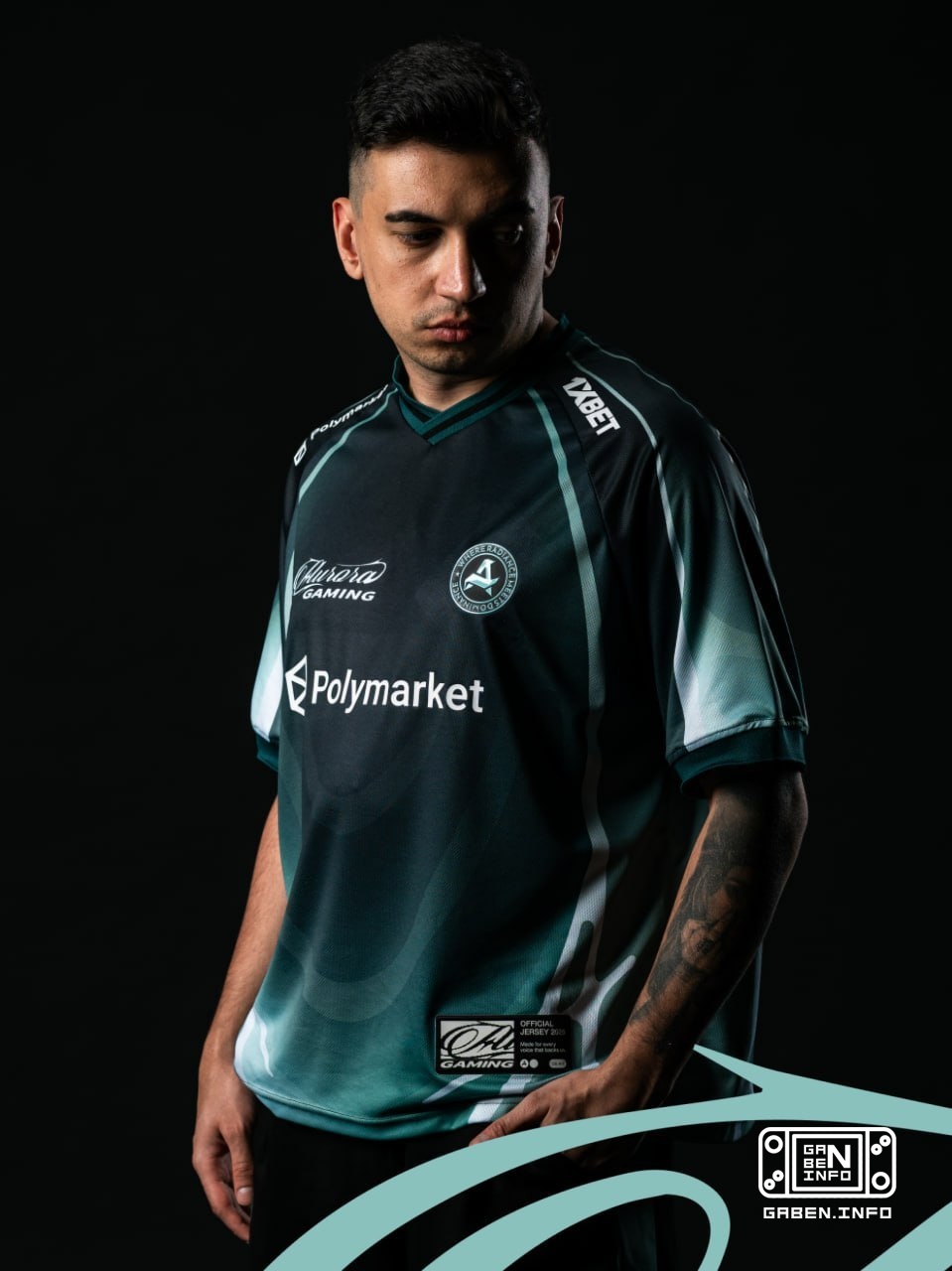 🇹🇷 Aurora представила новую джерси приуроченную к старту 🇸🇦 Esports World Cup 2026. Цена джерси: 85$. ❤️ — Модно стильно...