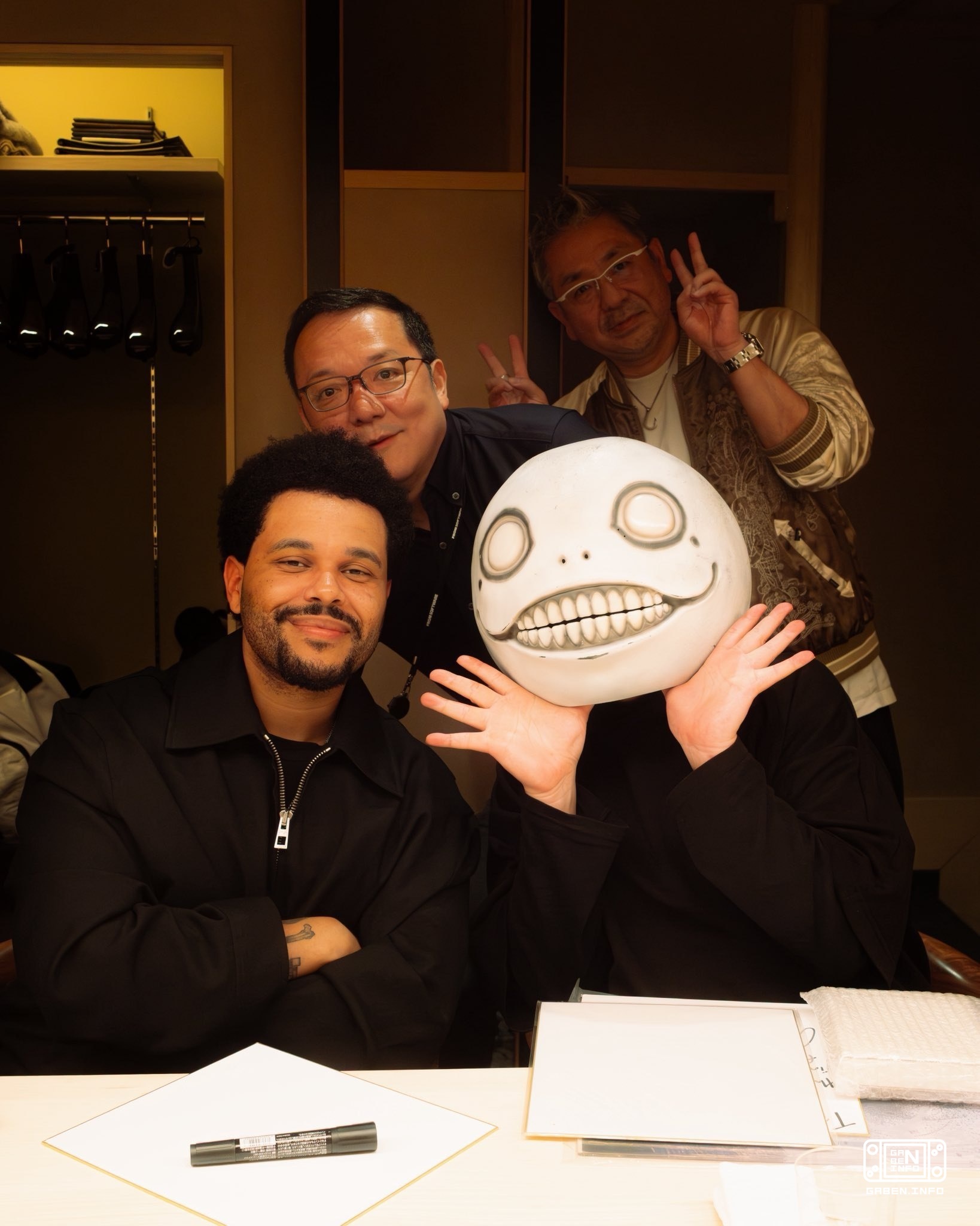 The Weekend is slowly turning into an Asian Now he came to a dinner party with Yoko Taro and Hidetaka Miyazaki.All that ...