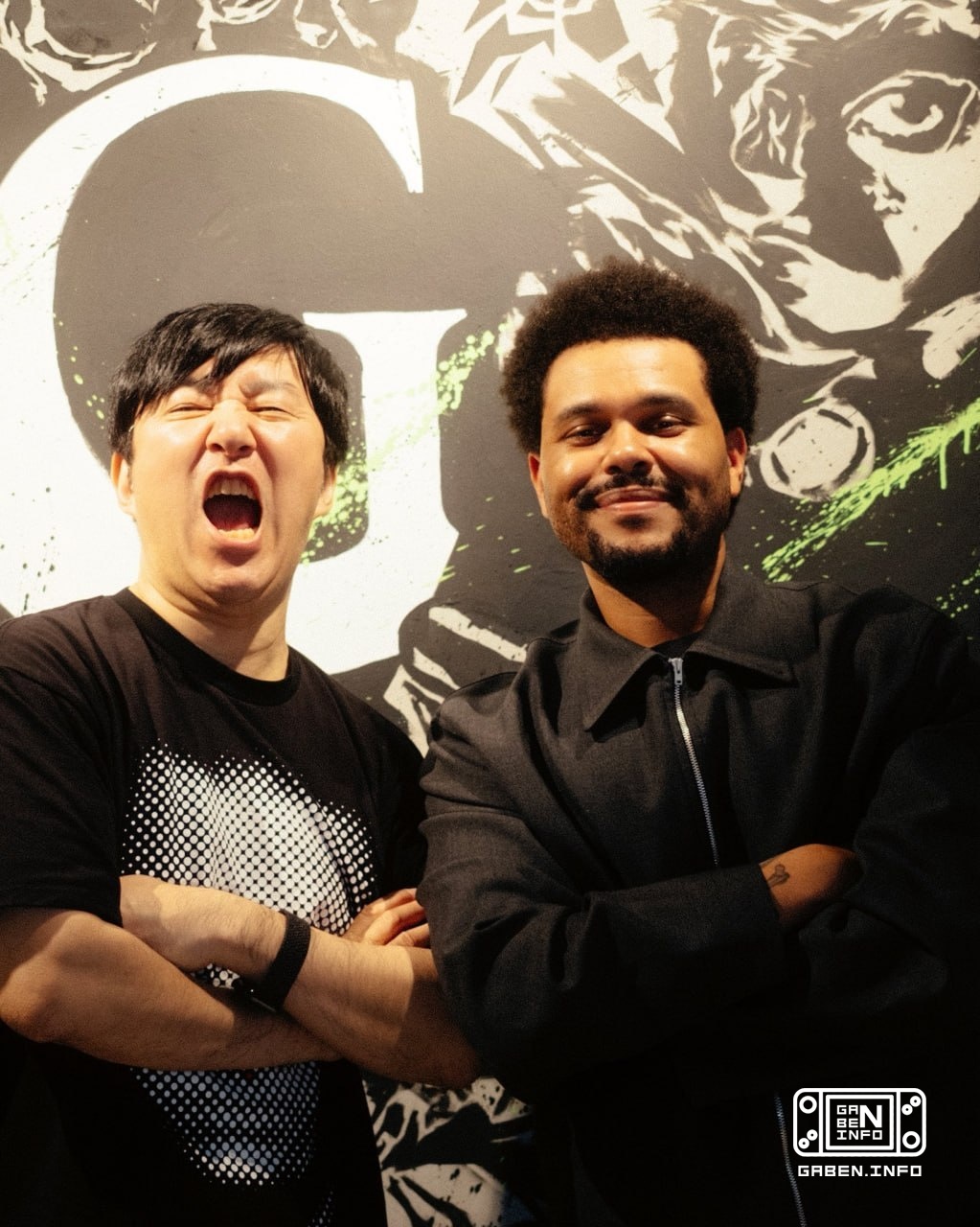 The Weeknd потерял паспорт в Японии, поэтому напросился переночевать в офисе Гоити Суды Надеемся, певец переживёт пивную...
