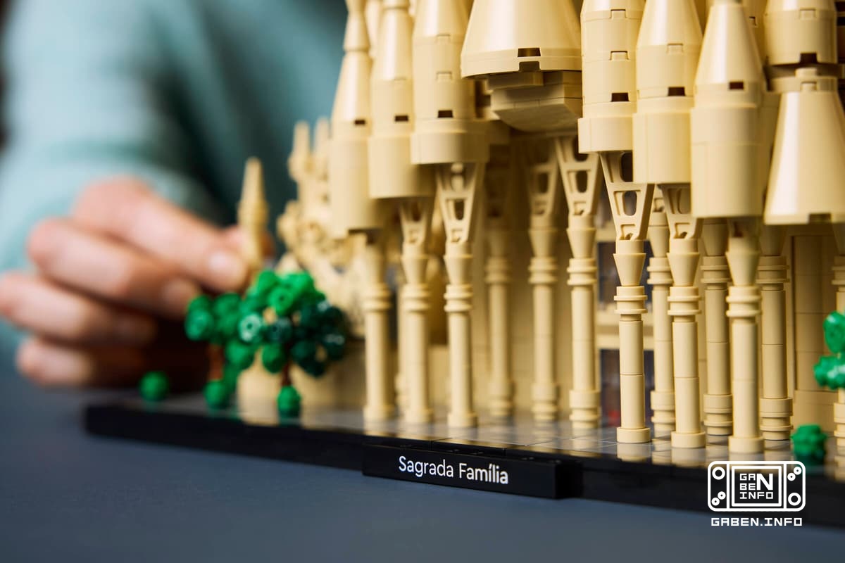 LEGO анонсировала набор с испанским храмом Святого Семейства — свой самый большой комплект из 12 тысяч деталей. В продаж...
