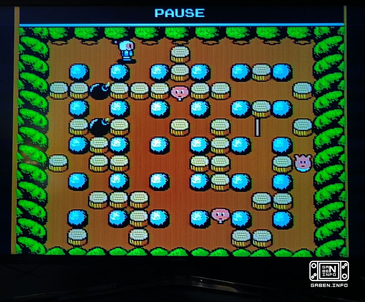 ‎💣 I spent this evening playing Bomberman 2. I’ve been wanting this cartridge for a long time and I finally got it.As a ...