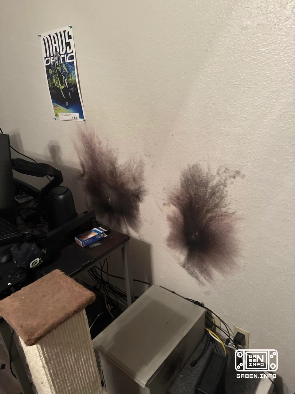 Your grandmother was right: lightning struck a PC that was working in a thunderstorm The dude broke the first rule of th...