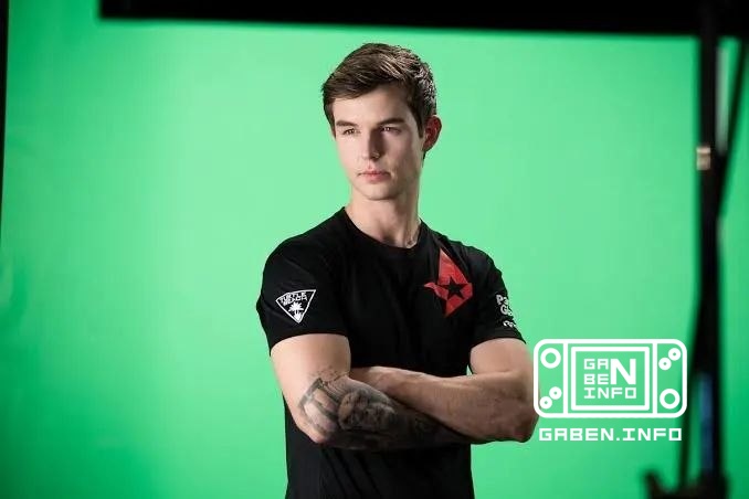 Сегодня Николаю "dev1ce" Редц испллняется 31 год. 🔥 — Поздравим легенду! 🏆 Counter-Strike