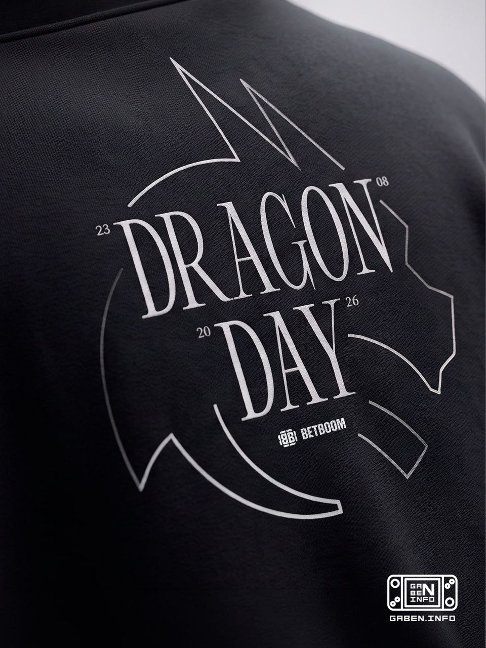 Team Spirit дропнули новую коллекцию мерча "DRAGON DAY". Коллекция посвящена двойной победе организации 23 августа на TI...