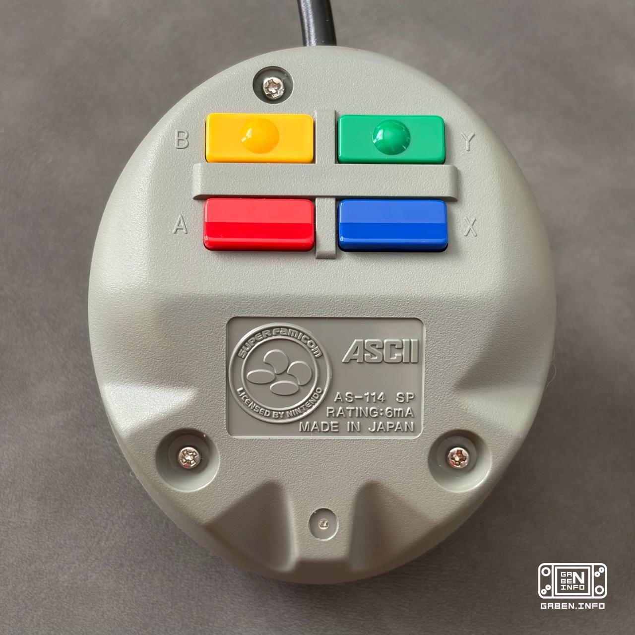 ¡Mira el fantástico controlador ASCII lanzado para juegos con una sola mano en SF/SNES a principios de los 90! Este “gam...