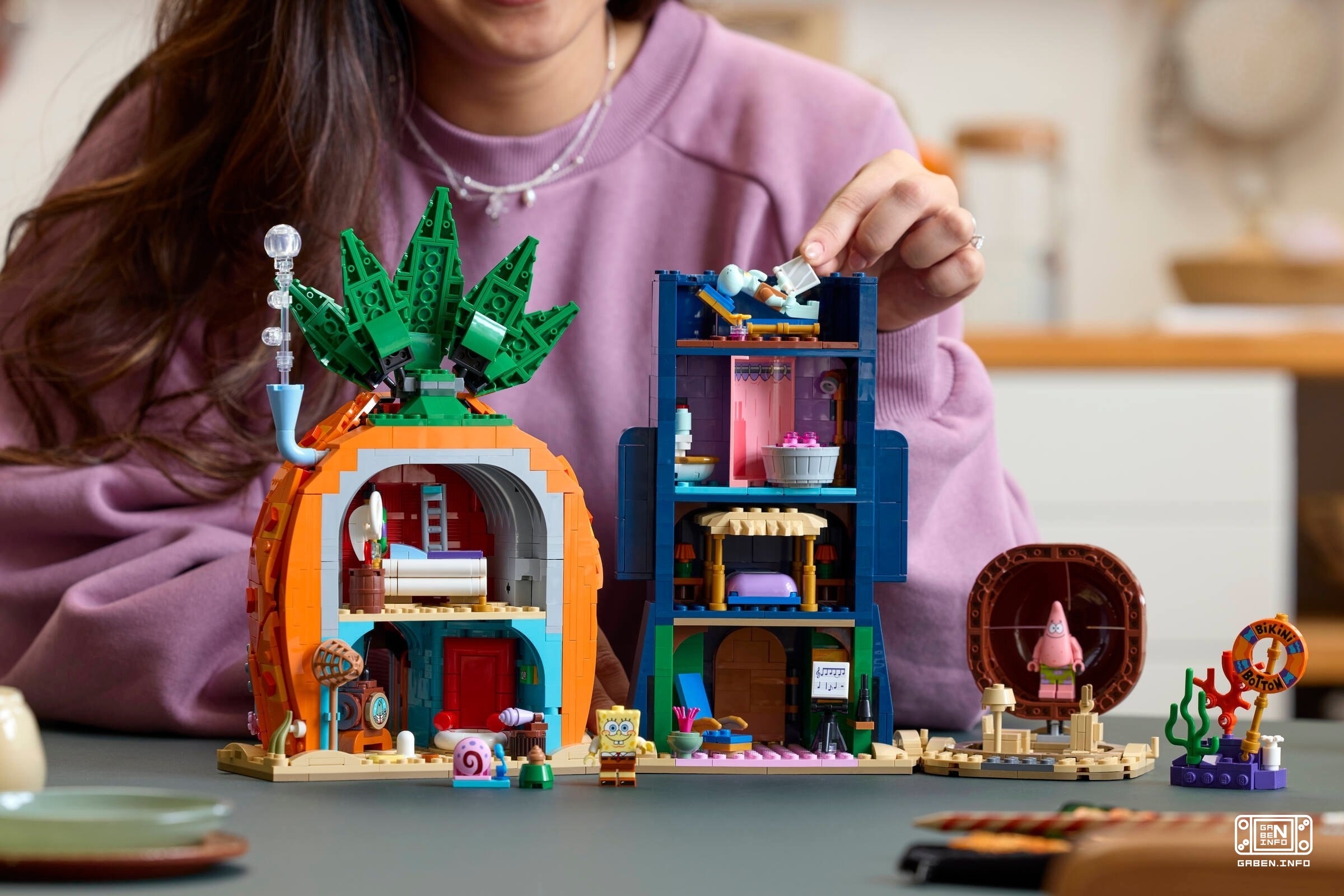 Vào tháng 9, LEGO sẽ phát hành bộ Bikini Bottom với các nhân vật nhỏ, ngôi nhà chi tiết của SpongeBob, Squidward và Patr...