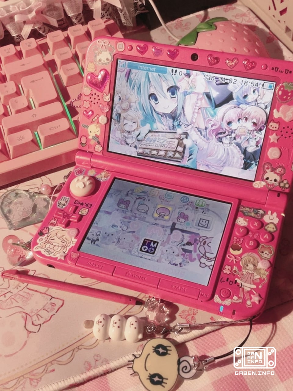 Nintendo 3DS XL Фото: sparksparkmasterspark