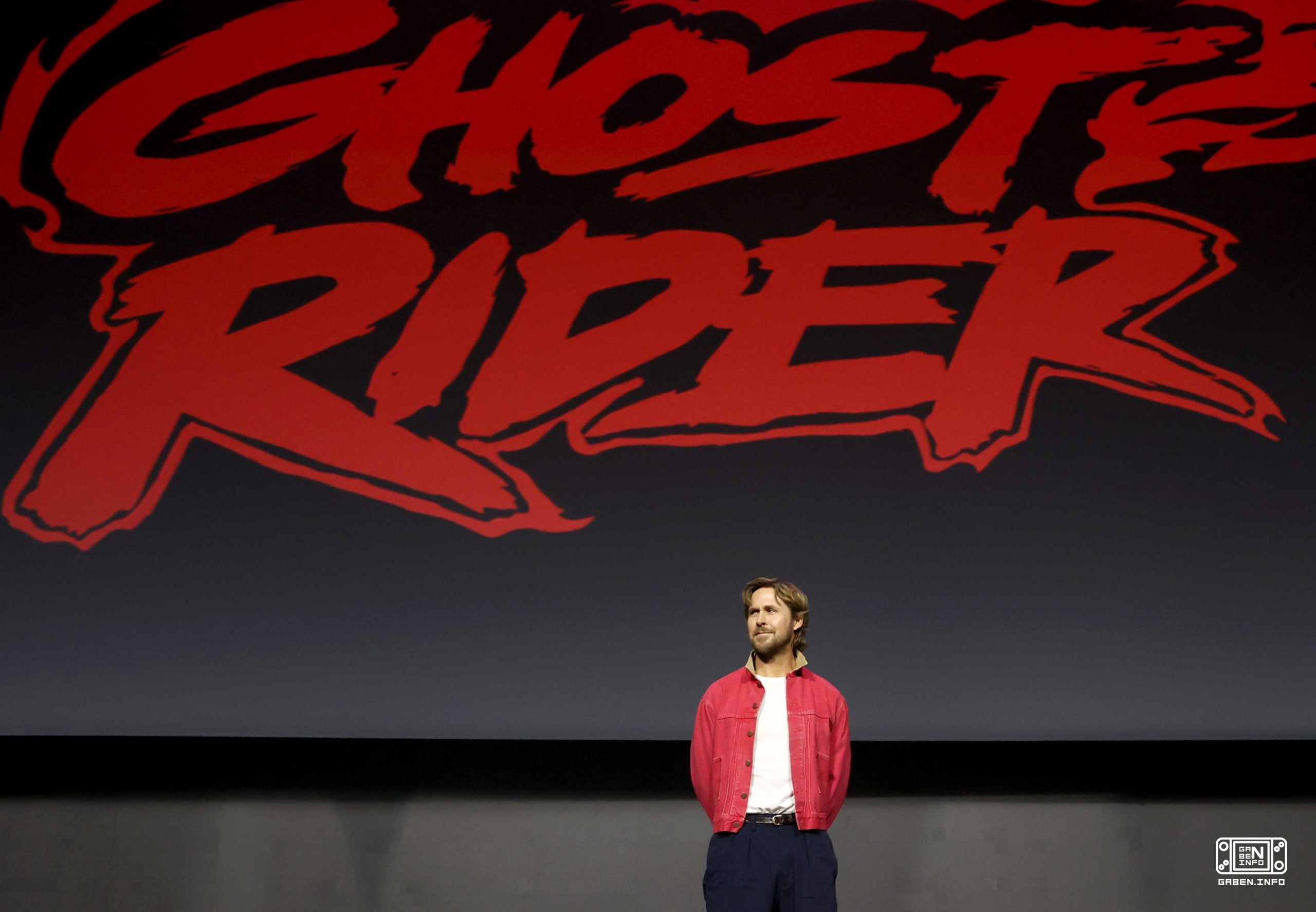 ライアン・ゴズリングはマーベル・シネマティック・ユニバースでゴーストライダーを演じる。アンチヒーローを描いた映画の公開は2028年に予定されており、ショーン・レヴィが監督を務める。