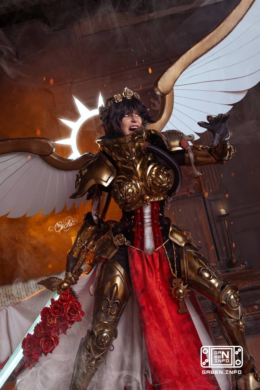 В рубрике косплея сегодня OICHI в образе Святой Селестины из Warhammer 40k