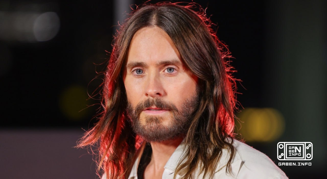Tien meisjes beschuldigen Jared Leto van seksueel geweld. De slachtoffers zeggen dat Leto hun telefoontjes belde met onb...