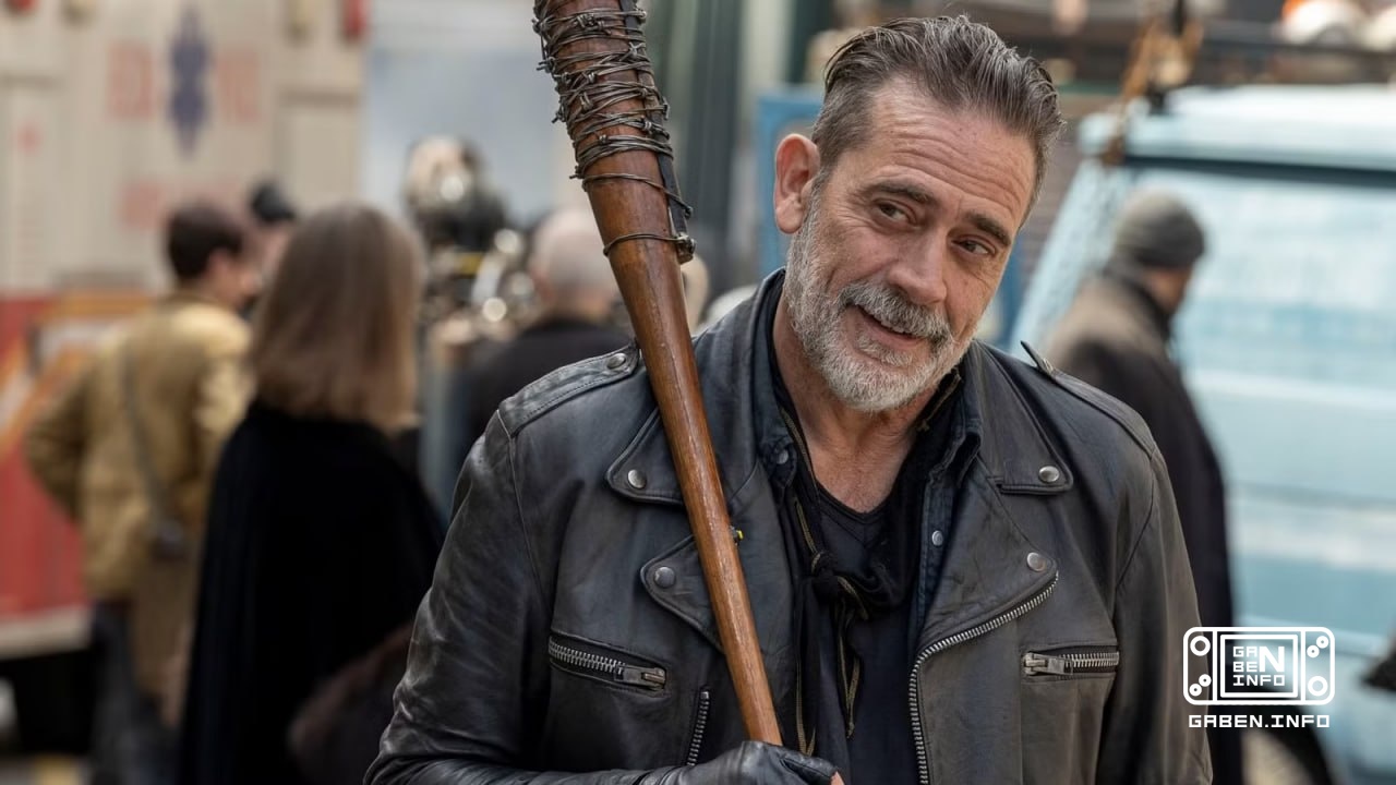 Geoffrey Dean Morgan said he was still facing a hit because of Nigan's actions when he first appeared in Walking Dead. T...