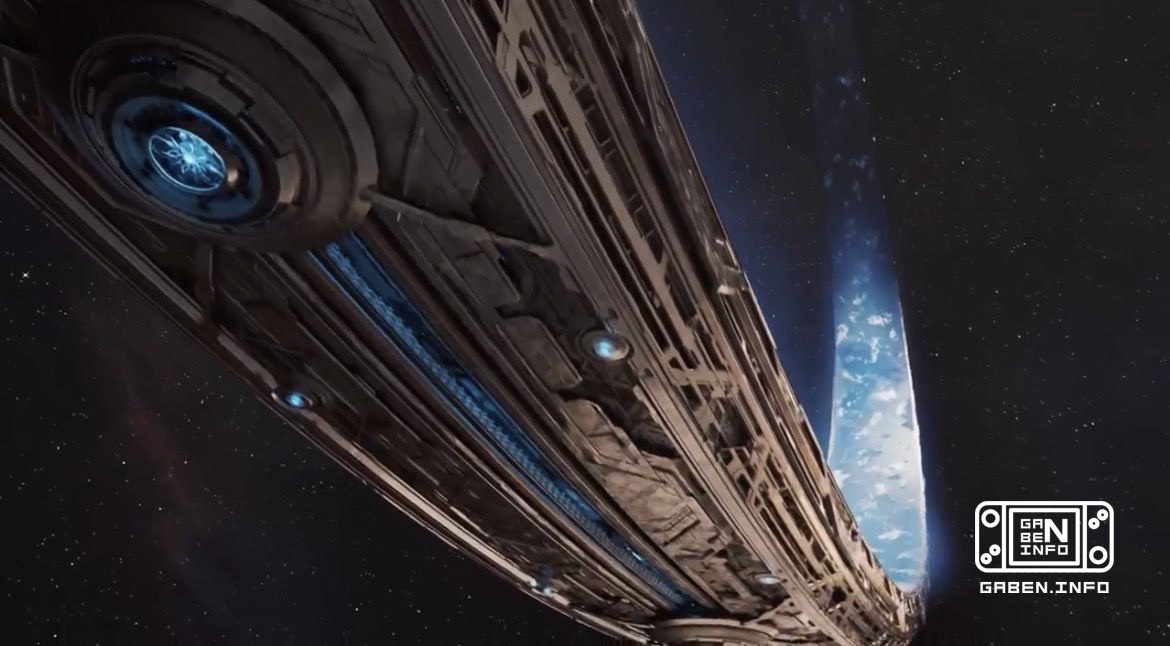 Halo co-author Marcus Leto criticized the design of the Oreole in the remake, calling it "like a brilliant toy".