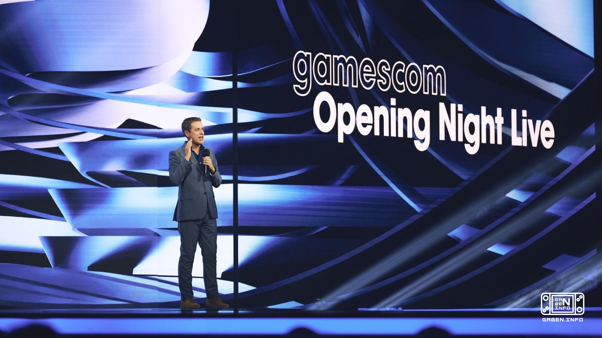 Через несколько минут начнётся церемония открытия Gamescom 2026 — трансляция продлится около двух часов. На стриме покаж...
