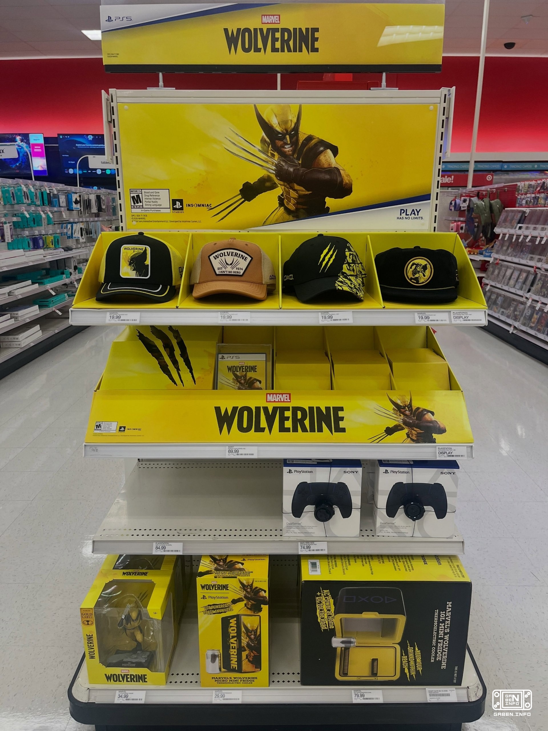 Marvels Wolverineのスタンドがアメリカのタグ超市で登場し始めました ゲーム自体に加えて,このプロモーションストークでは ロサマヒの様々な帽子屋やマクファレーン・トイズのフィギュアや携帯式ミニ冷蔵庫を 見つけることができます....