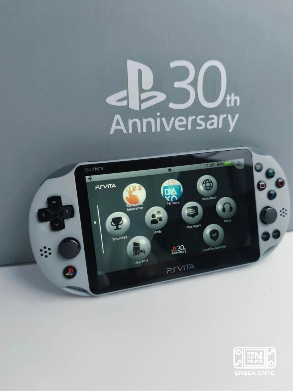 🔥 Custom PS Vita Slim in the 30th Anniversary design ,
