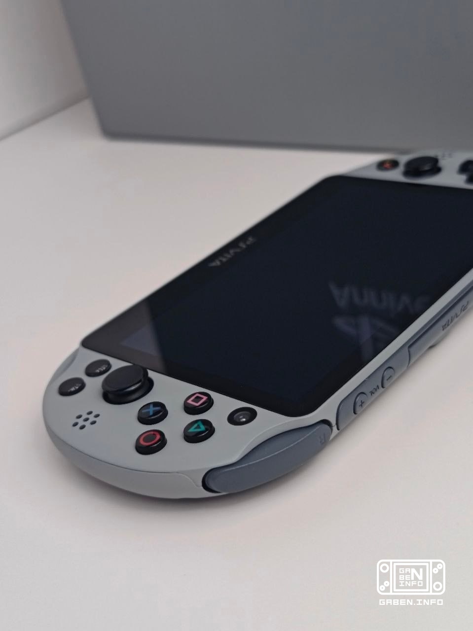 🔥 Custom PS Vita Slim in the 30th Anniversary design ,