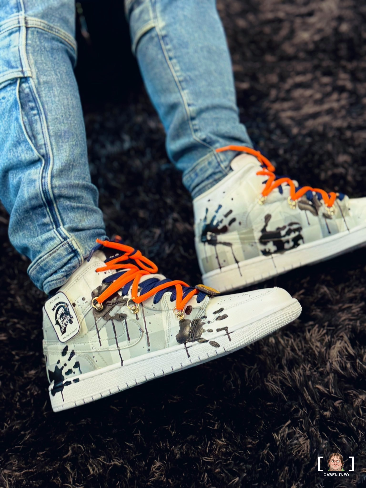 Hideo Kojima shows off his new Death Stranding stupas A fan in Italy gave them to him.