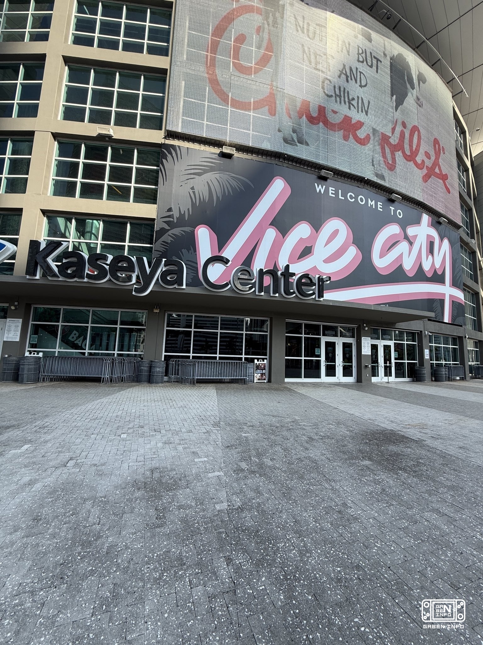 Ngày hôm nay, cửa hàng "Casey Center" sẽ mở cửa, nơi sẽ có một cửa hàng GTA VI của Miami Heat. Một số người đã có thể ch...