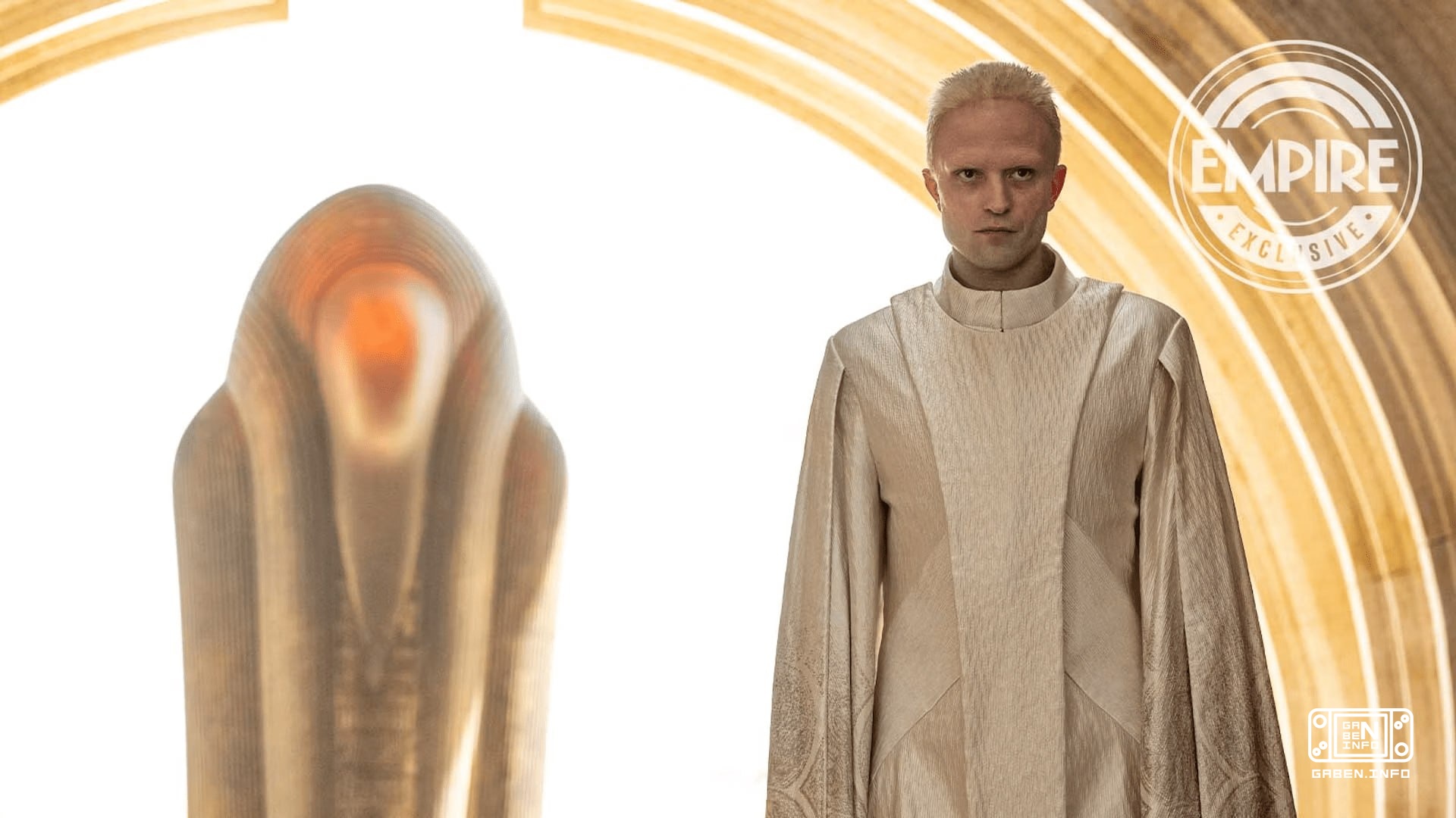 Журнал Empire показал кадр с персонажем Роберта Паттинсона в «Дюне 3» — он сыграл злодея Скайтейла, участника заговора п...