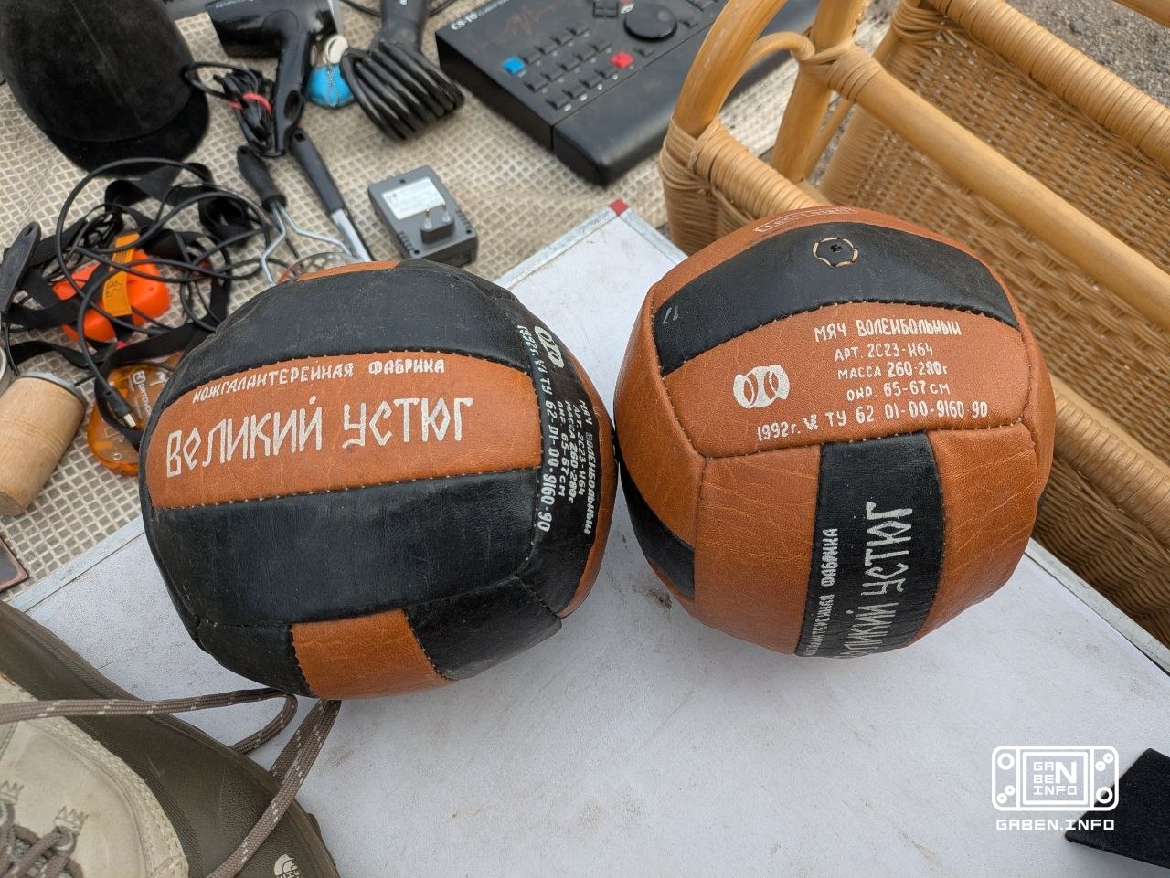Bad catch October 2026 I love to go to the flea markets. Recently, even on a trip to a new town or country, I'm not look...