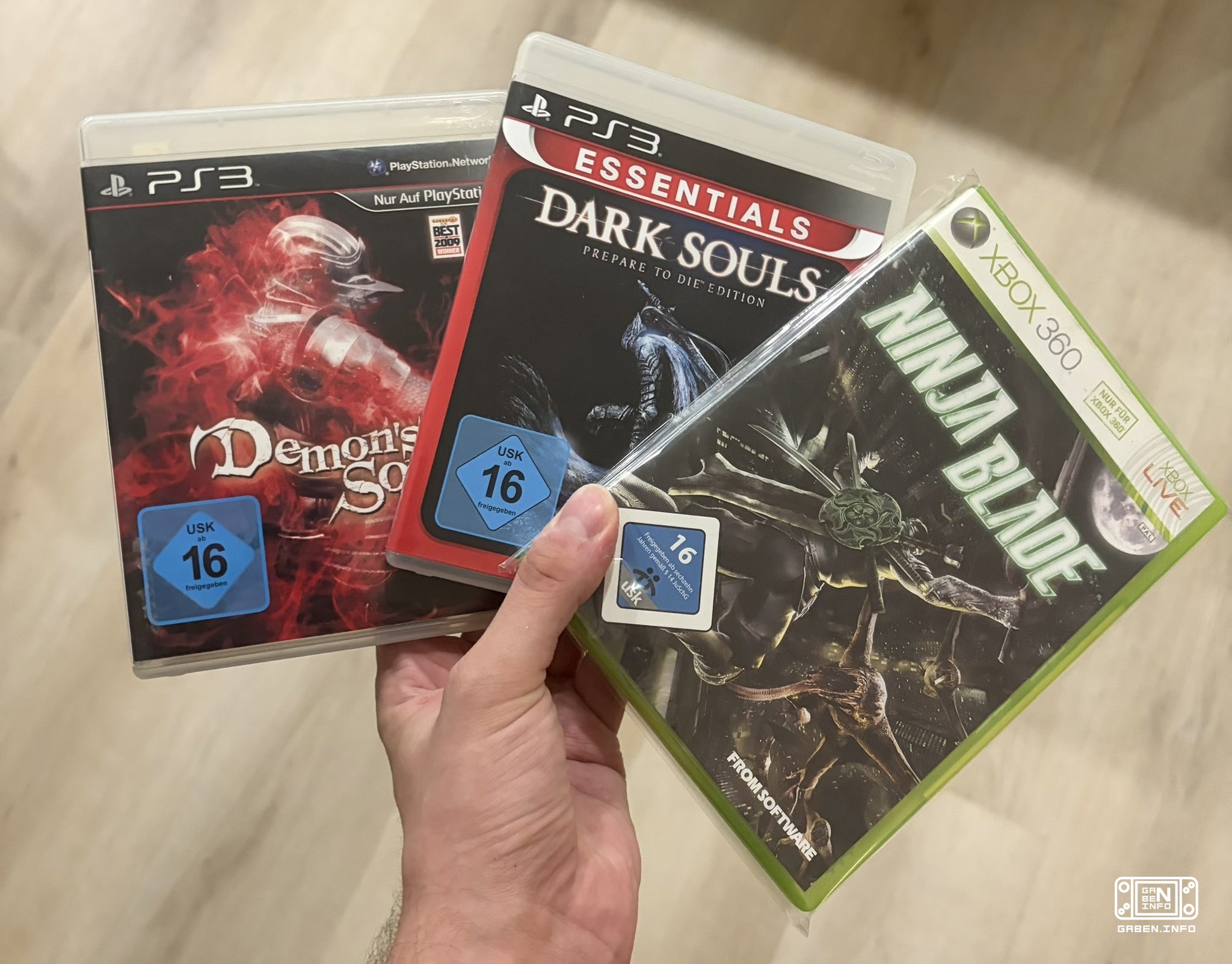 之前,Phantom Blade Zero的艺术总监曾在Demon's Souls,Dark Souls和Ninja Blade的视觉装饰工作.