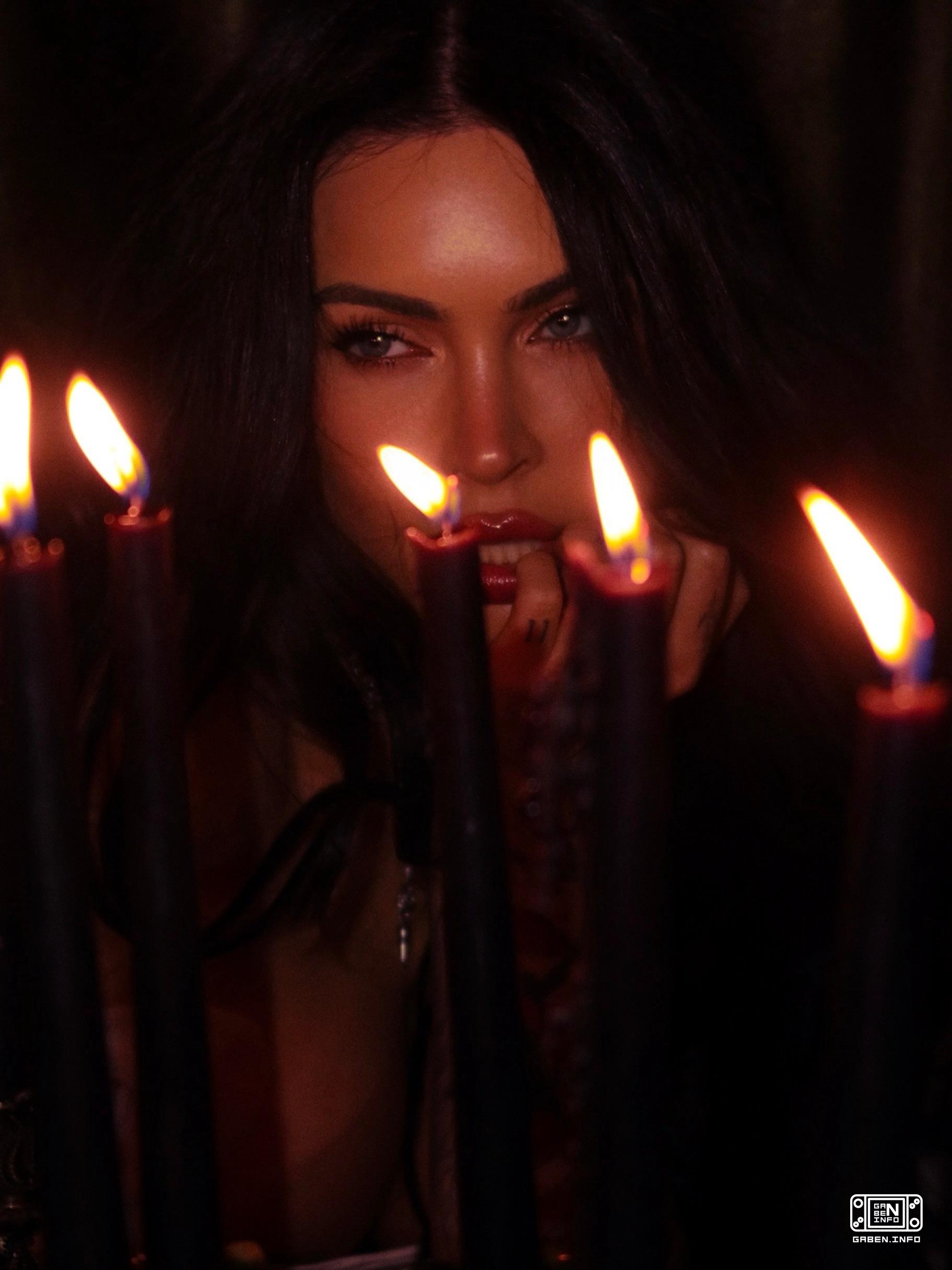 Gotyczna Megan Fox na nowych zdjęciach. Kim będzie moja Bella, jeśli ja, Edward, podpiszę publikację aktorki.