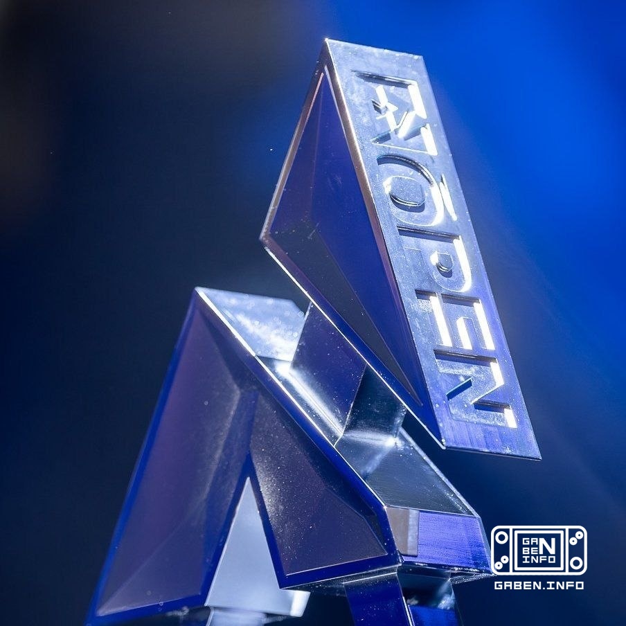 BLAST presented a trophy for which the finalists of BLAST OPEN ROTTERDAM 2026 will fight tomorrow. 🏆 Counter-Strike