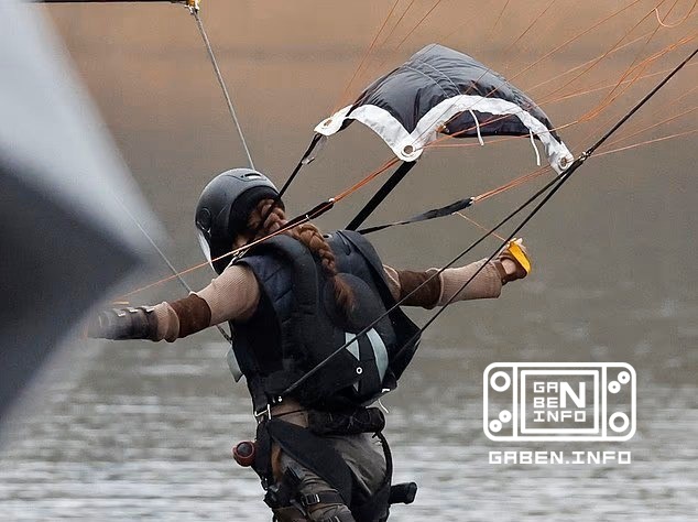 Photos and videos from the filming of the Tomb Raider series with Sophie Turner as Lara Croft have appeared online. It i...