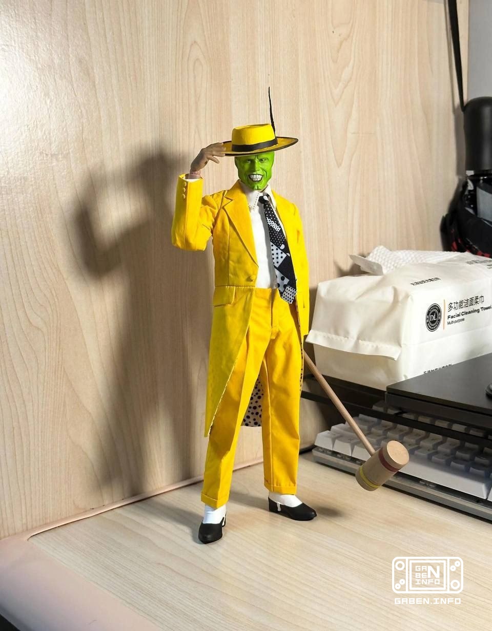 Figure from the movie "The Mask" Deluxe Edition 2.0 in 1/6 scale from Dark Toys