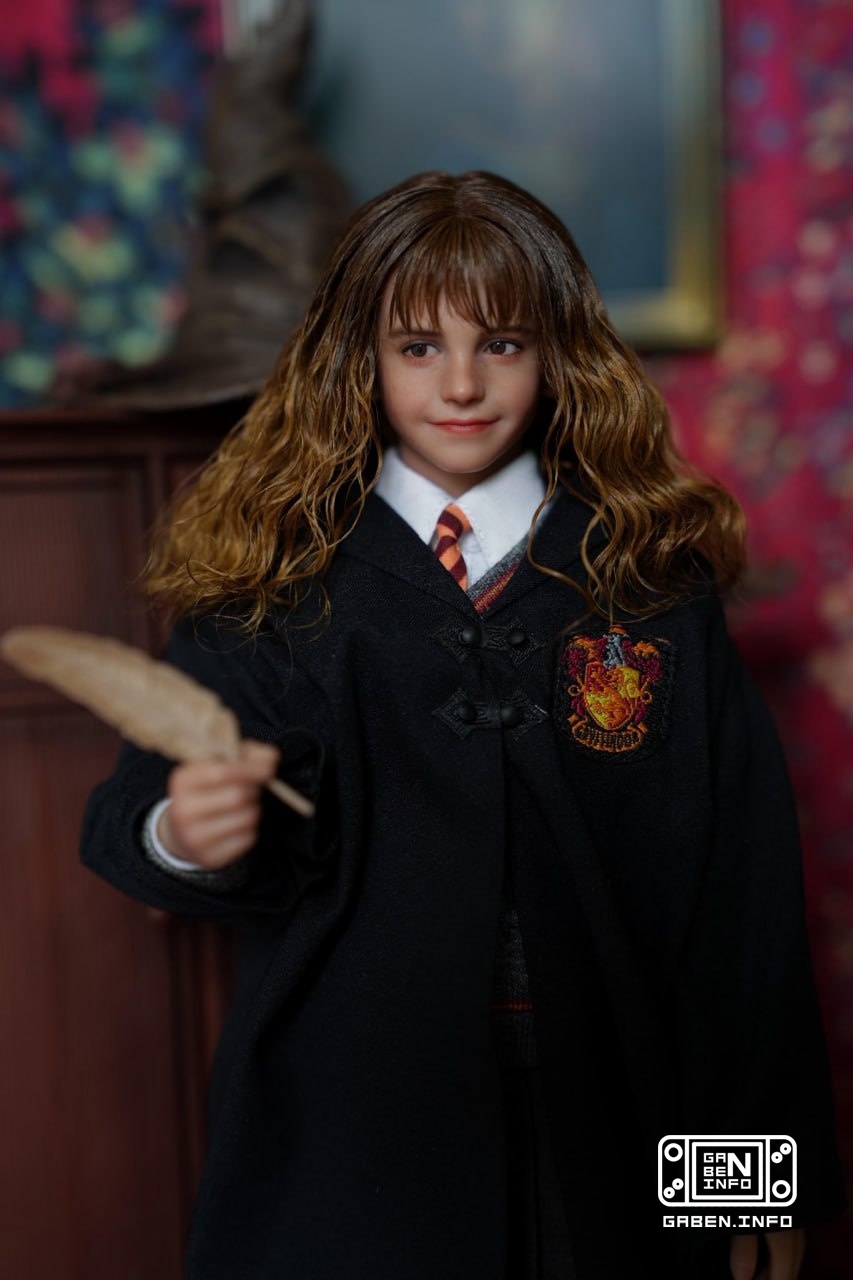 Hermione Granger 1/6 scale figurine from INART👍