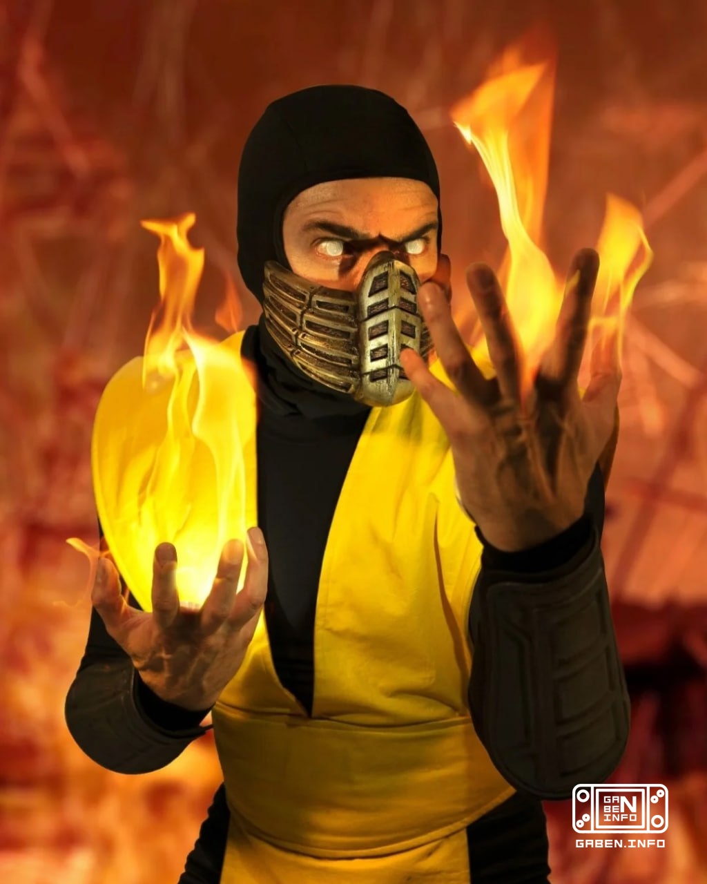 Continuing the MK theme! A very successful cosplay, in my opinion👍 Scorpion / Mortal Kombat / movie 1995 Cosplayer - Die...