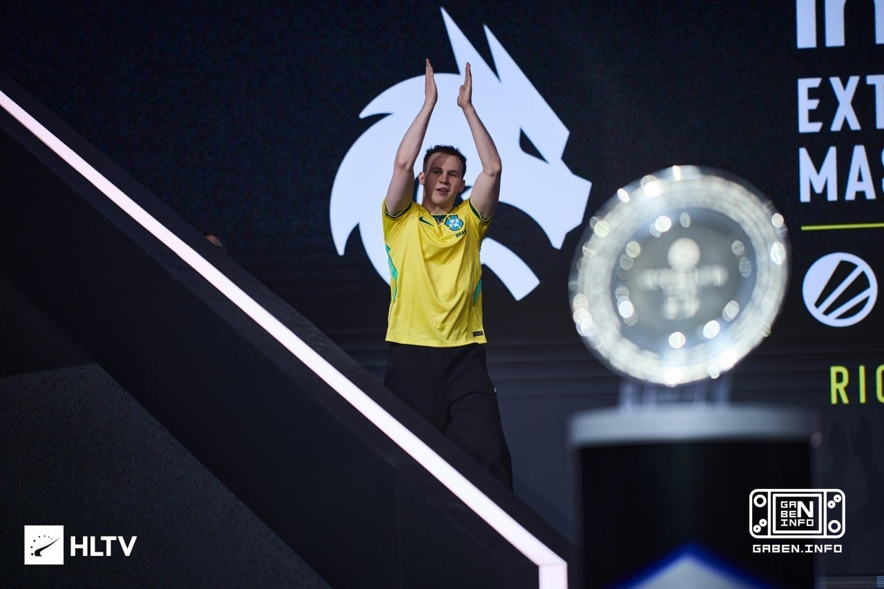 MVP of the first map 🇧🇷tN1R.Let's look at Mirage.