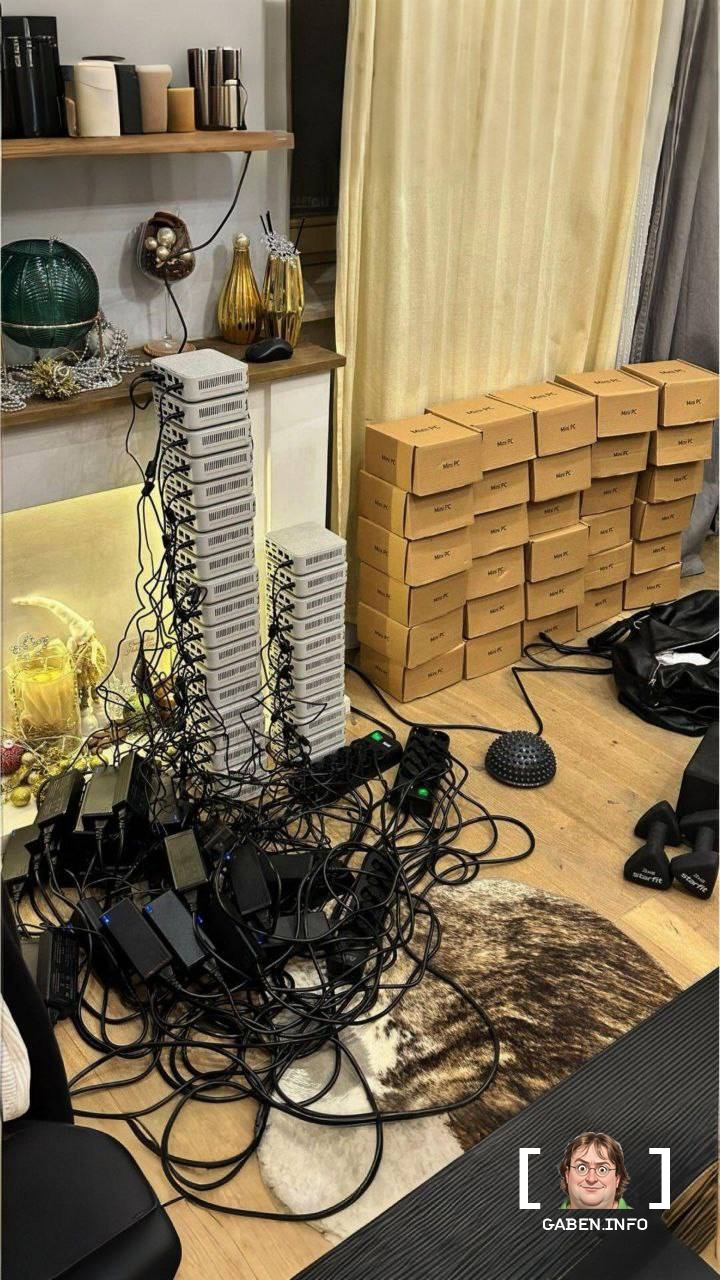 Chel said that he earns about 600,000 rubles a month on CS2 - he assembled a “farm” of mini-PCs that farm in-game items....