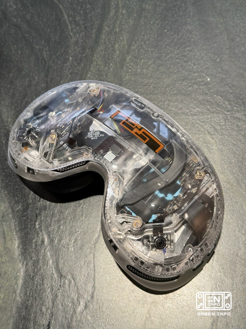 Developers share their impressions of the new Valve devices that the company brought to the GDC conference Basics: ➡️Ste...