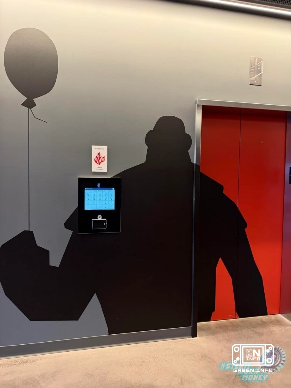 📱 What's inside the Valve office - insights from the tour. A Reddit user got to Valve's headquarters in Seattle and gave...
