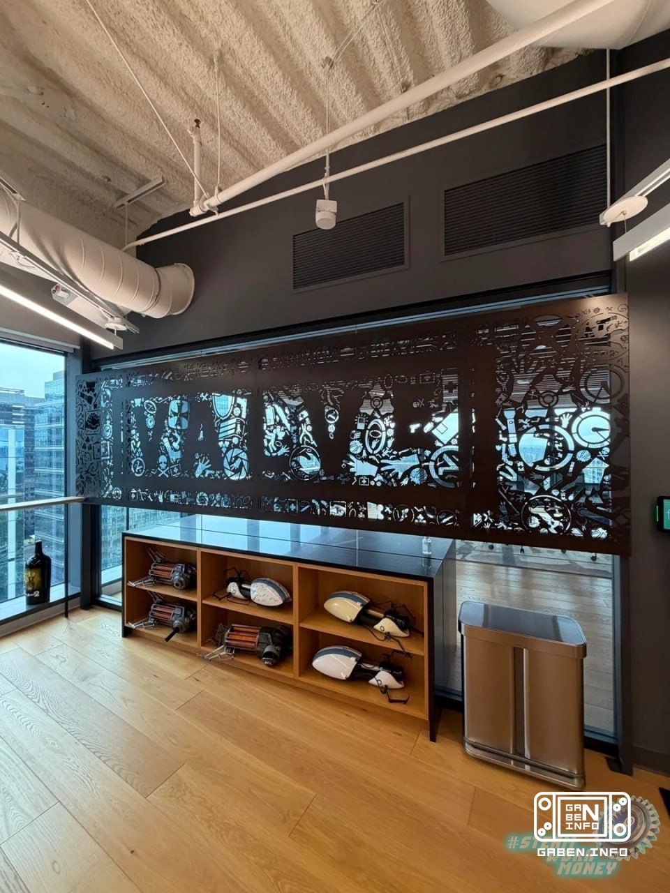 📱 What's inside the Valve office - insights from the tour. A Reddit user got to Valve's headquarters in Seattle and gave...