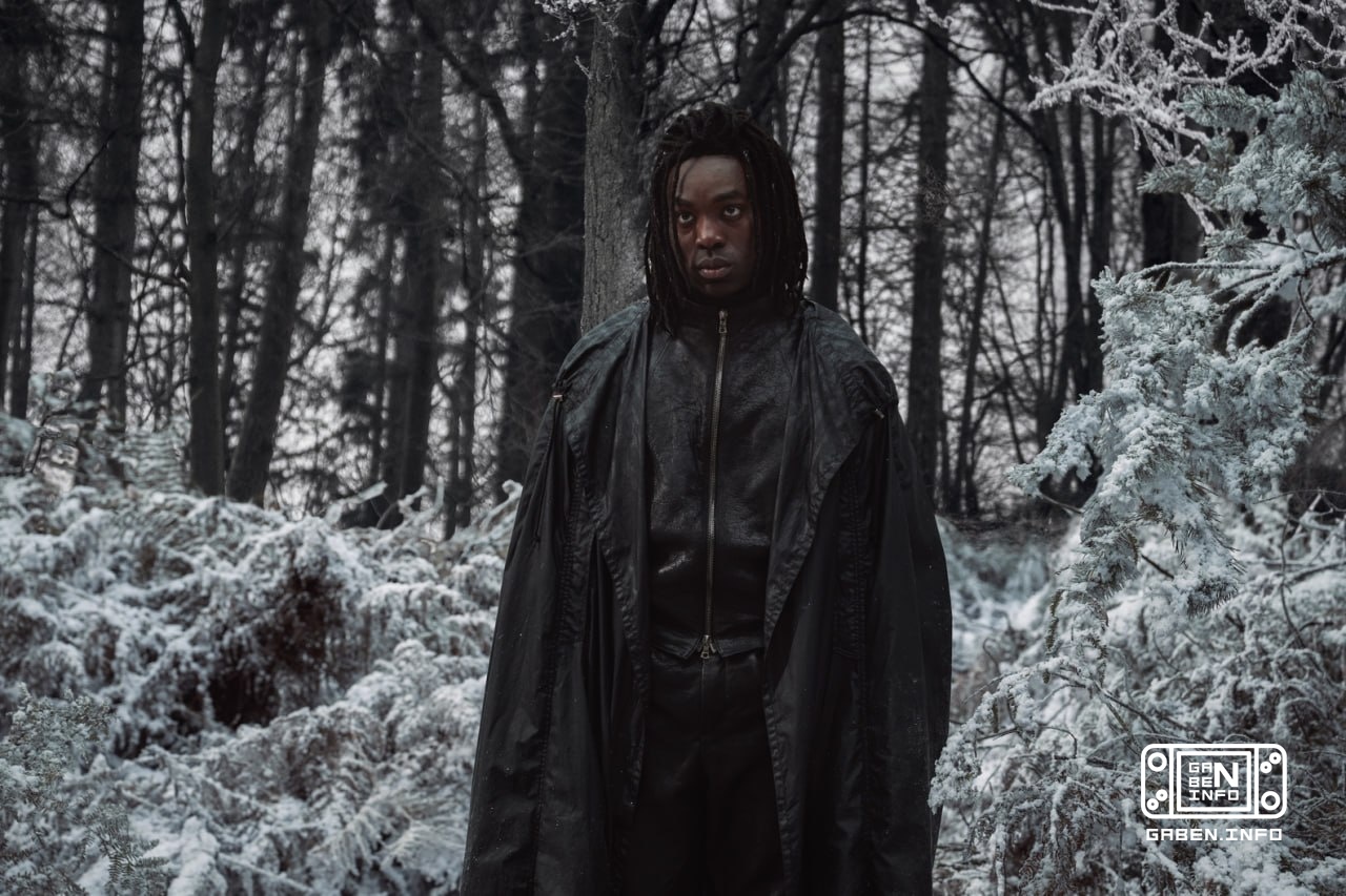 Along with the Harry Potter teaser, HBO also presented individual shots of some of the characters.In the photographs you...