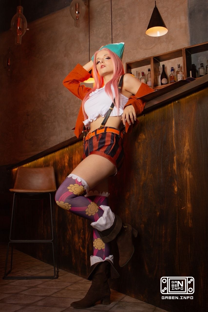 Character: Bonney Cosplayer: Mari Aisu