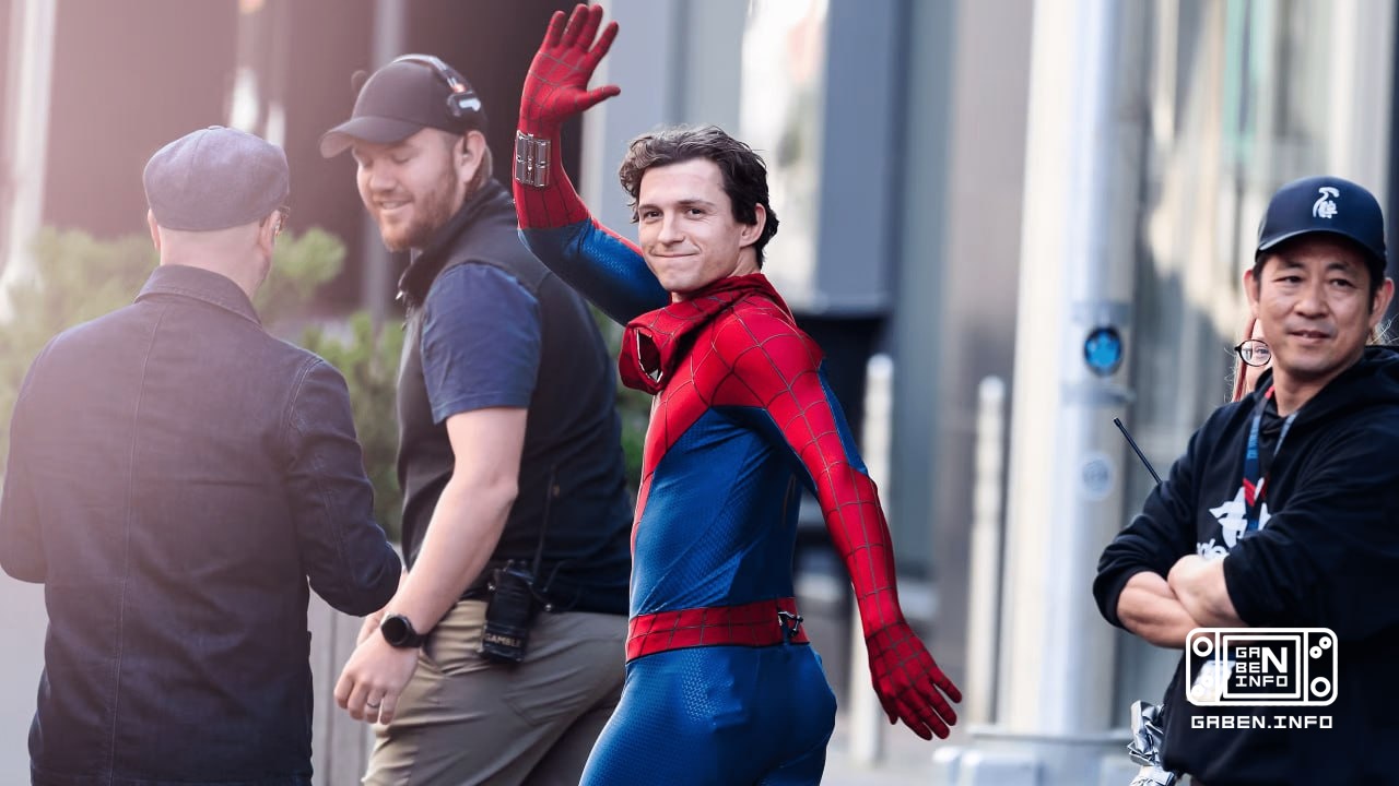 Tom Holland revealed that he recently took part in additional filming for the next Spider-Man.According to him, the writ...