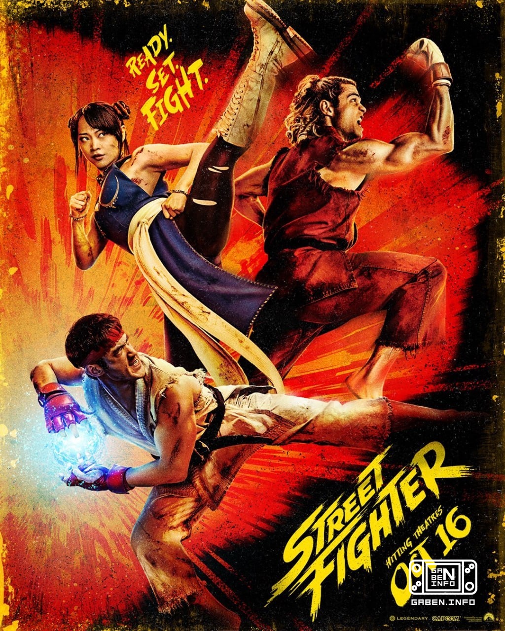 Posters of Street Fighter movie characters have been published as a bonus. The most expensive cosplay of this year!