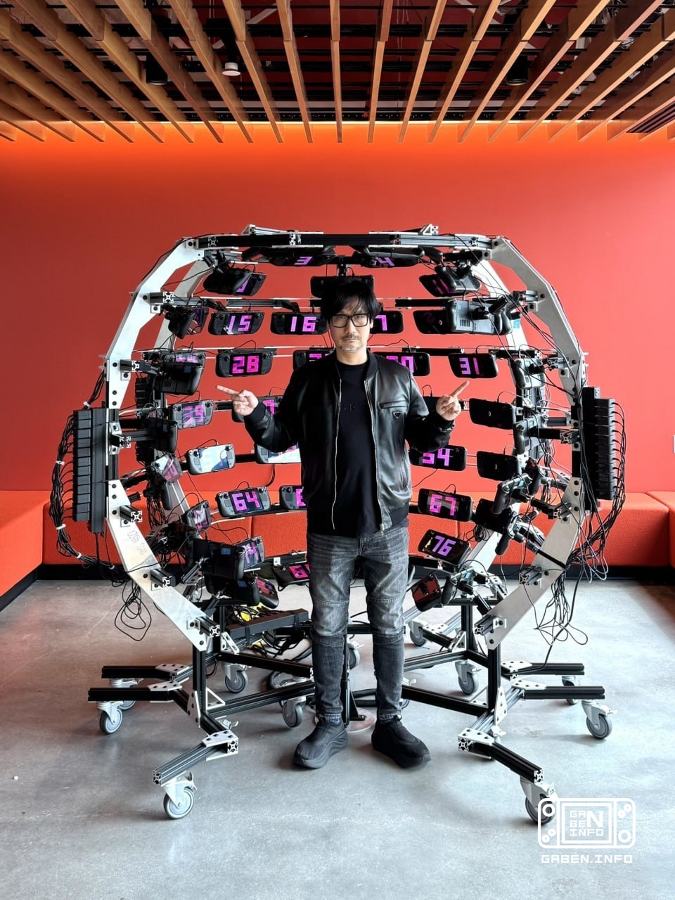 My friend's father works at Valve.Today I was urgently called to a meeting.He returned late and did not explain anything...